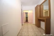 Apartament cu 3 camere de vânzare Decebal adiacent 