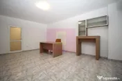 Apartament cu 3 camere de vânzare Decebal adiacent 