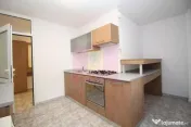 Apartament cu 3 camere de vânzare Decebal adiacent 