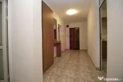 Apartament cu 3 camere de vânzare Decebal adiacent