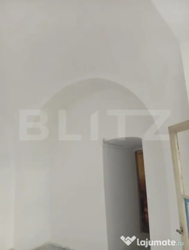 Imobil cu arhitectură aparte, 75mp, Centru