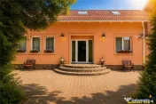 Casa nordica luminoasa, gata de mutat, garaj cald,spatiu de