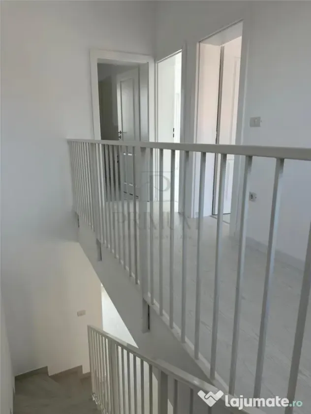 MOSNITA -ZONA EXCELENTA - 4 CAMERE -DUPLEX