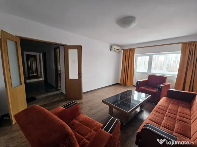 Inchiriez 2 camere Piata Victoriei - decomandat (proprietar)