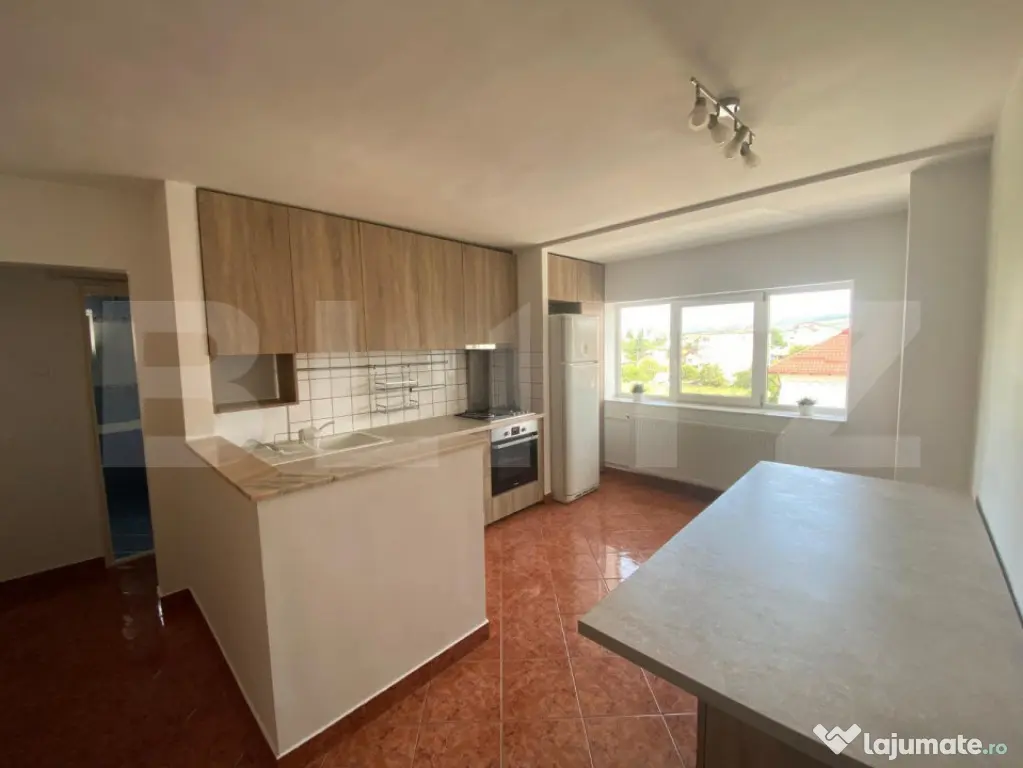 Apartament 2 camere, decomandat, finisat la cheie, Zona Iuli