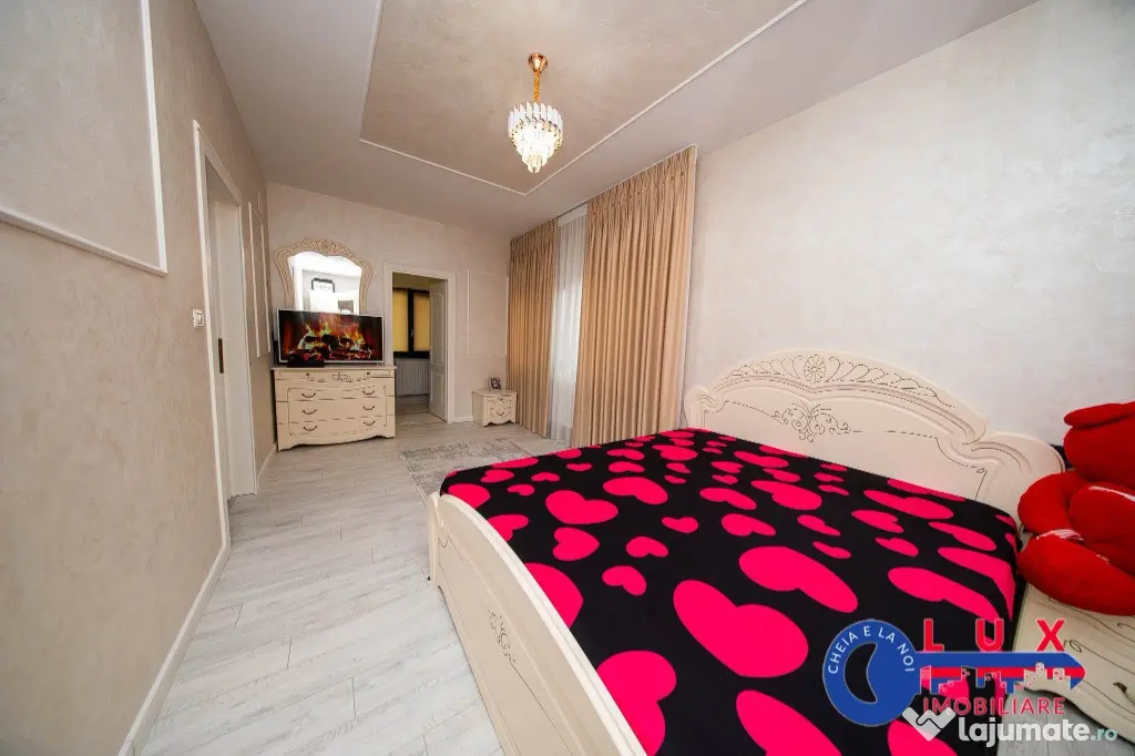 ID 6455 EXCLUSIVITATE-Vila de tip P+E - Zona 9 Mai