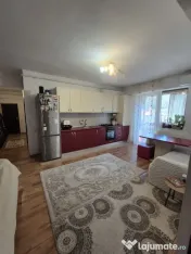 Vand apartament 3 camere 59 mp+balcon 9mp ,str Tautiului