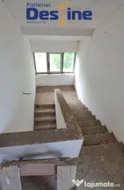 Vila Independenta , D+P+1+M+POD, 474 mp, Valea Lupului 