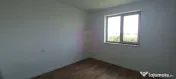 Gulia, casă nouă parter 4 camere, curte 514 mp 