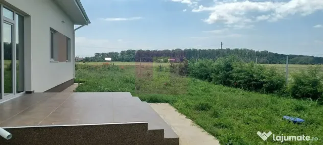 Gulia, casă nouă parter 4 camere, curte 514 mp - Gulia (Dambovita)