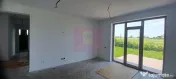 Gulia, casă nouă parter 4 camere, curte 514 mp 
