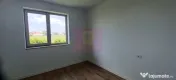 Gulia, casă nouă parter 4 camere, curte 514 mp 