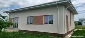 Gulia, casă nouă parter 4 camere, curte 514 mp 