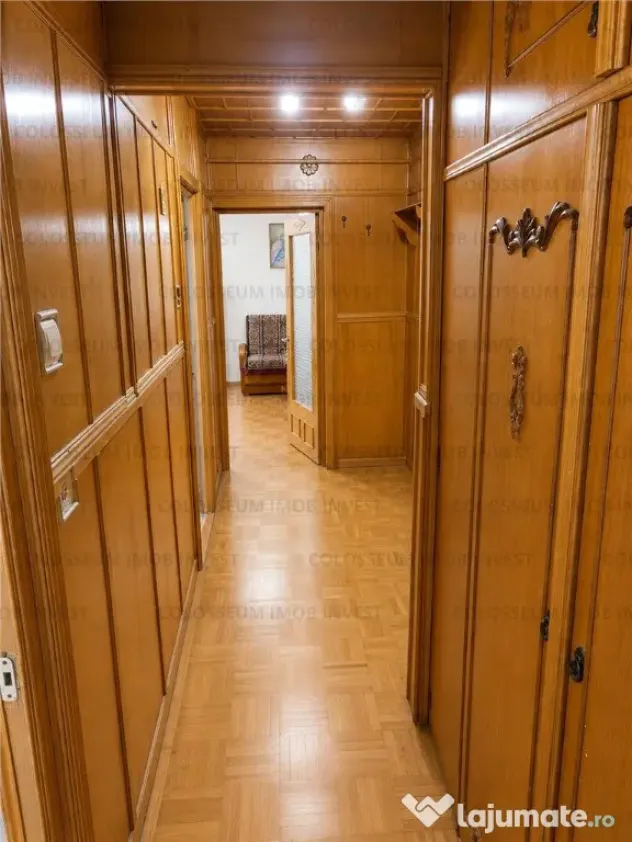 COLOSSEUM: Apartament 2Camere 2 balcoane beci parcare Racadau Padina