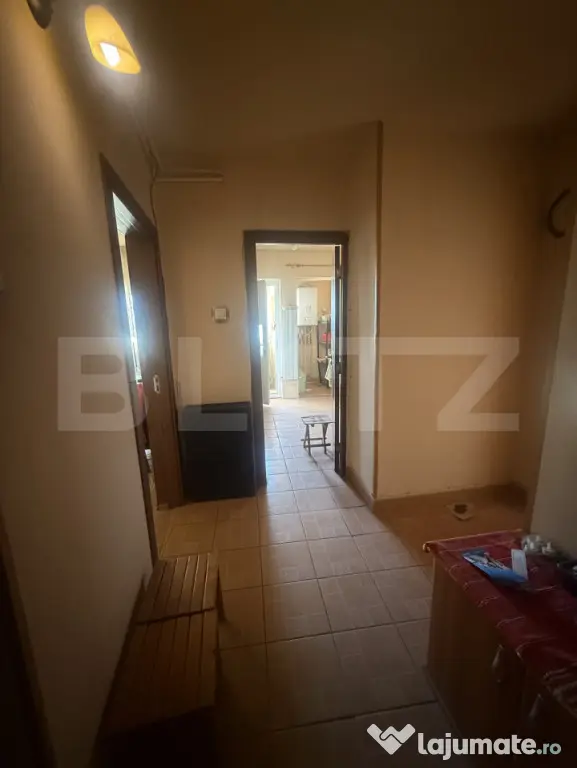 Apartament 3 camere de vânzare | Micro 6 | Etaj 8 | Lift