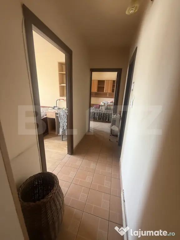 Apartament 3 camere de vânzare | Micro 6 | Etaj 8 | Lift