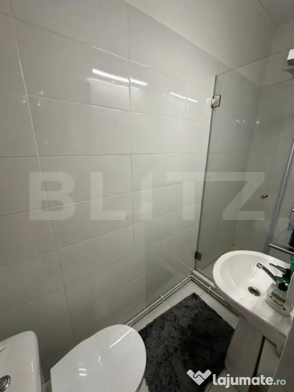 Spatiu comercial situat pe 2 niveluri, zona Dezrobirii