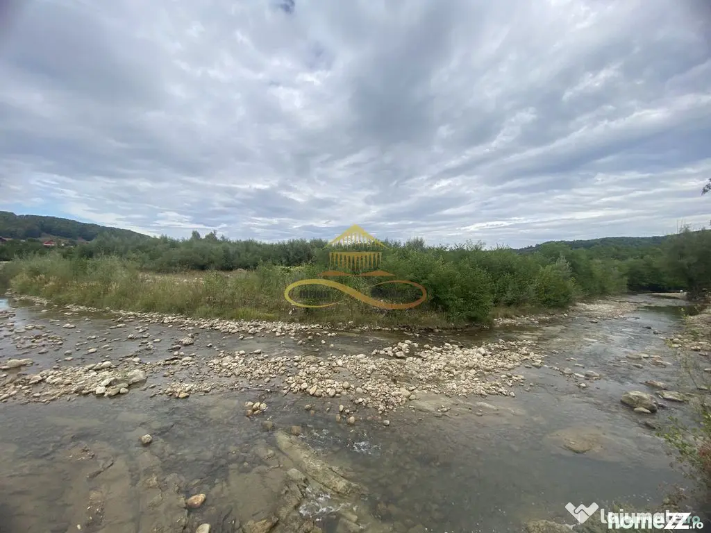 Casa batraneasca + teren de 1285 mp , Parvulesti, Bacau - Parvulesti (Bacau)