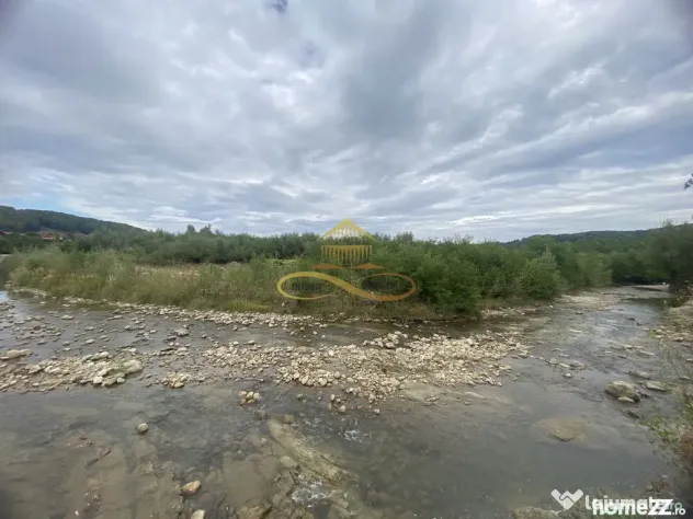 Casa batraneasca + teren de 1285 mp , Parvulesti, Bacau - Parvulesti (Bacau)