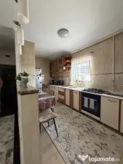 Apartament Cu 2 Camere Decomandate Zona Burdujeni 