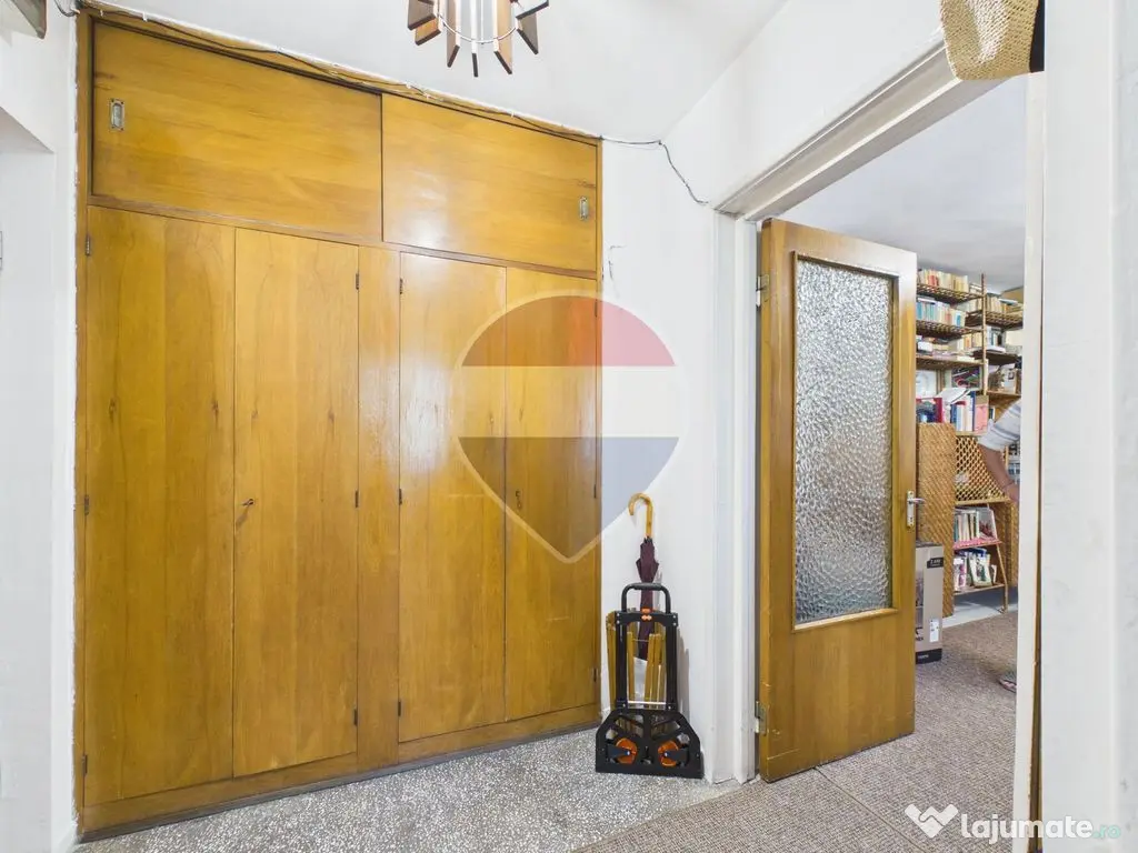 Apartament 3 camere | de vanzare | Zona Obor