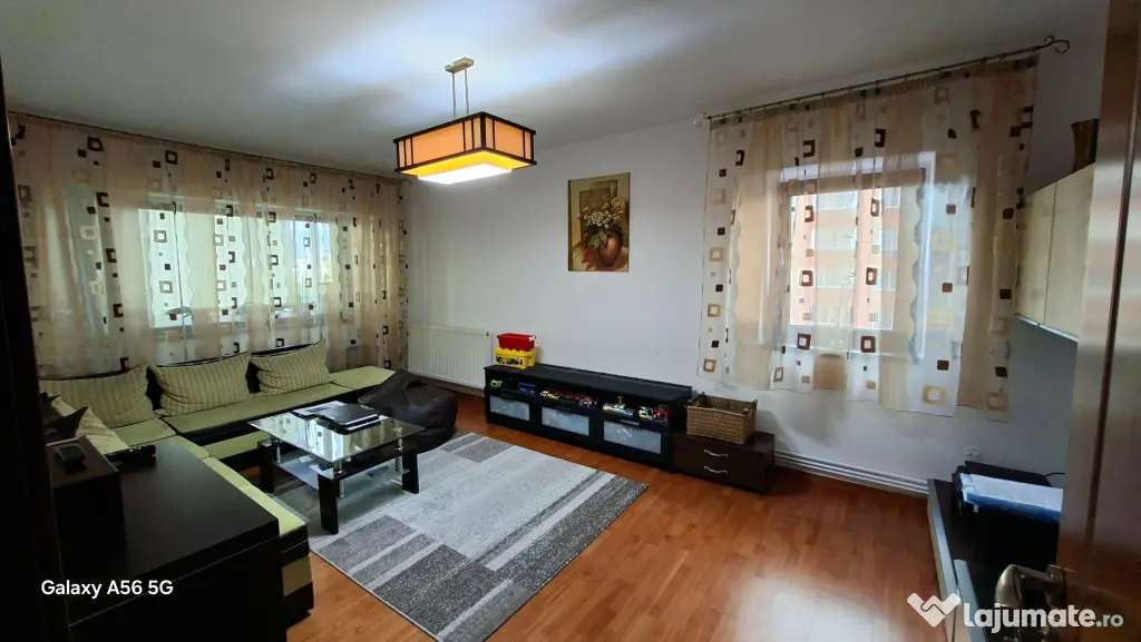 PROPRIETAR Vand apartament 3 Camere DECOMANDAT | Brașov