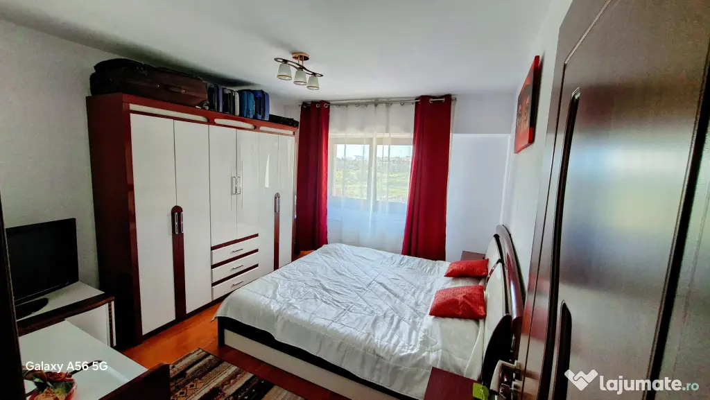 PROPRIETAR Vand apartament 3 Camere DECOMANDAT | Brașov