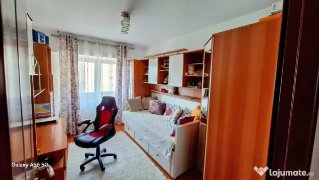PROPRIETAR Vand apartament 3 Camere DECOMANDAT | Brașov