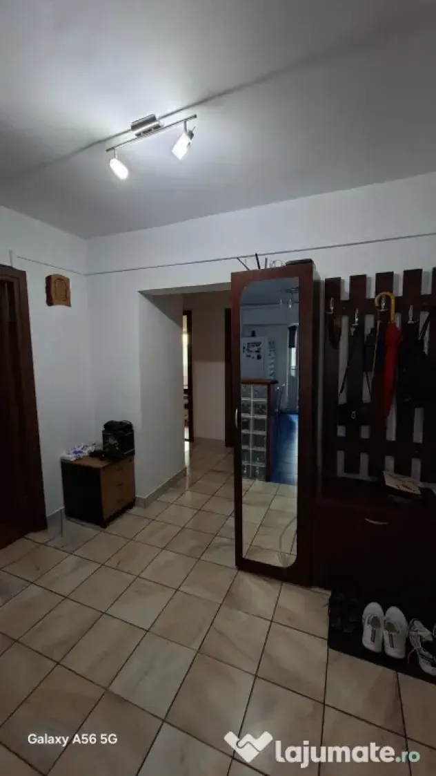 PROPRIETAR Vand apartament 3 Camere DECOMANDAT | Brașov