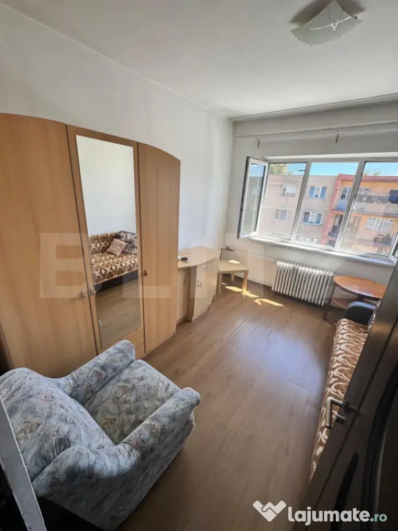 Garsonieră 20 mp, utilată, mobilată, cu baie și bucătă
