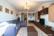 Apartament 2 camere spațios | Bloc 2007 | Parcare & chel...