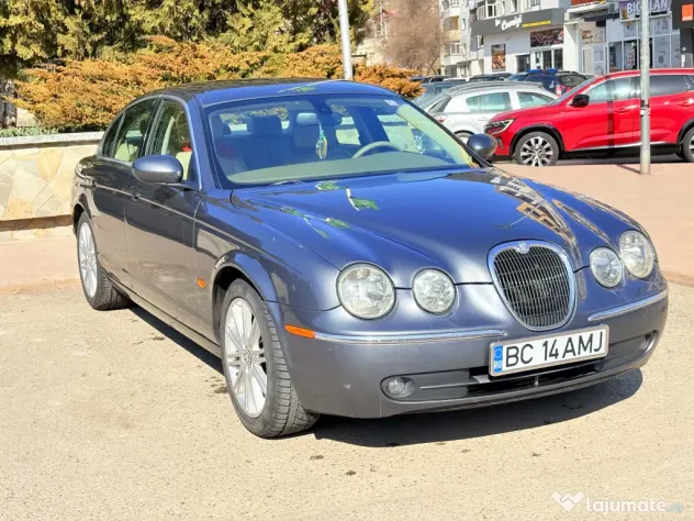 Vand  Jaguar s type executive