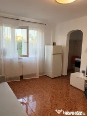 Piata sudului etaj 5 decomandat 