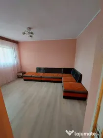Proprietar vând apartament cu două camere,Micro 21