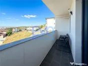 Apartament 1 camera, prima , loc de parcare, zona Hlincea 