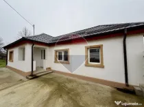 Casă cu 2 camere de vânzare Jaristea