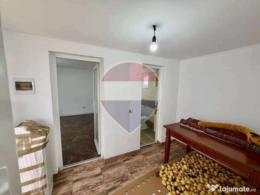 Casă cu 2 camere de vânzare Jaristea