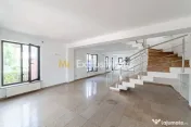 Clădire versatilă de închiriat în zona Teilor