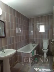 Casa individuală de închiriat | 3 camere | Curte | Terasă 