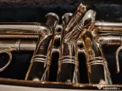 Trompeta Maxtone 1970 Bb – Gold Lacquer –  Nouă + Hard Case 