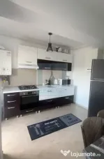 Se închiriază apartament 2 camere/ zona Rulmentul
