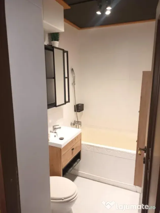 Apartament cu 2 camere, modern și primitor, ideal pentru î