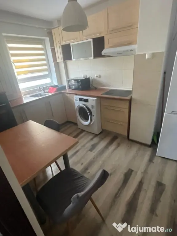 Apartament cu 2 camere, modern și primitor, ideal pentru î