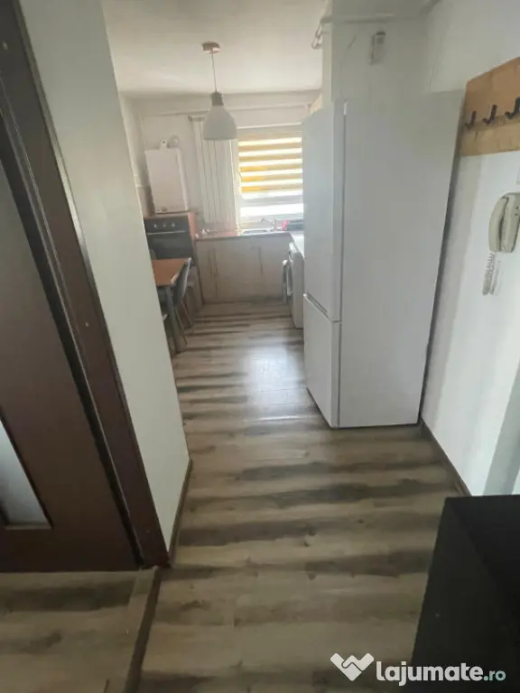 Apartament cu 2 camere, modern și primitor, ideal pentru î
