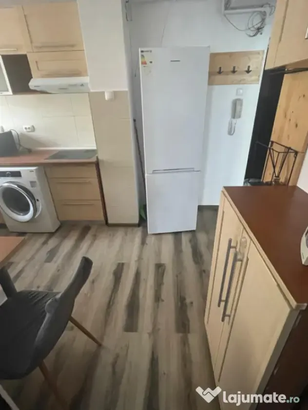 Apartament cu 2 camere, modern și primitor, ideal pentru î