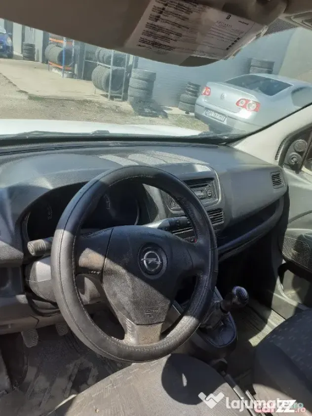 Opel combo d van an 2013