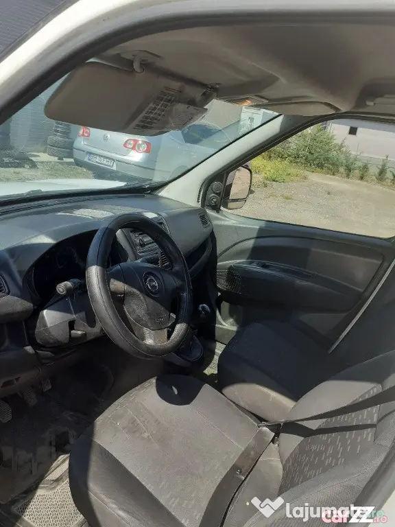 Opel combo d van an 2013