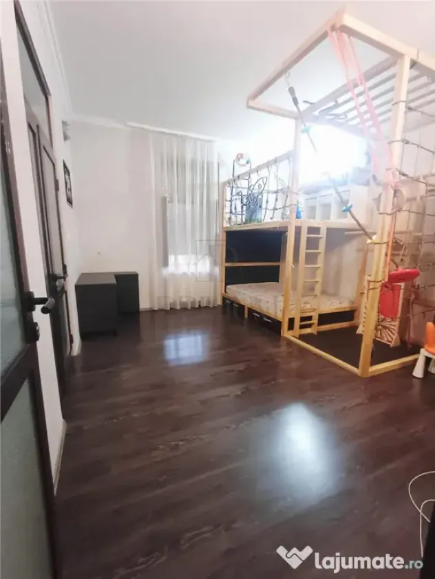 IOSEFIN - RENOVAT - 3 CAMERE - ETAJ 1 - CURTE - CENTRALA PRO