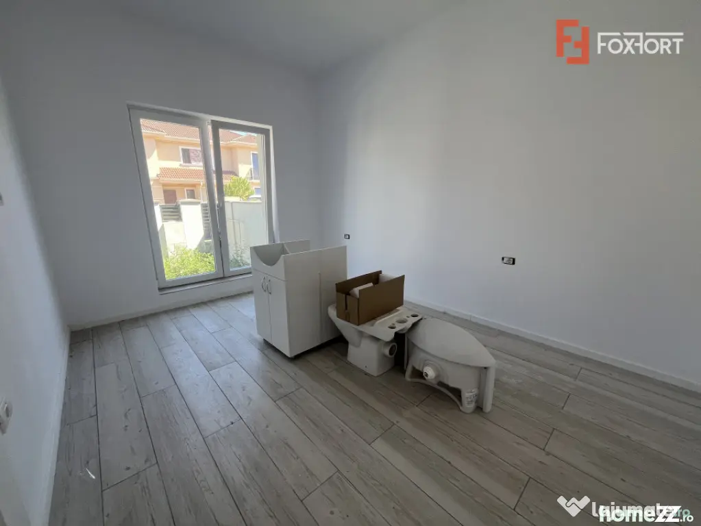 Duplex cu 4 camere si teren de 250 mp - Mosnita Noua