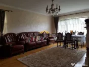 CASA CU ETAJ IN ORAS